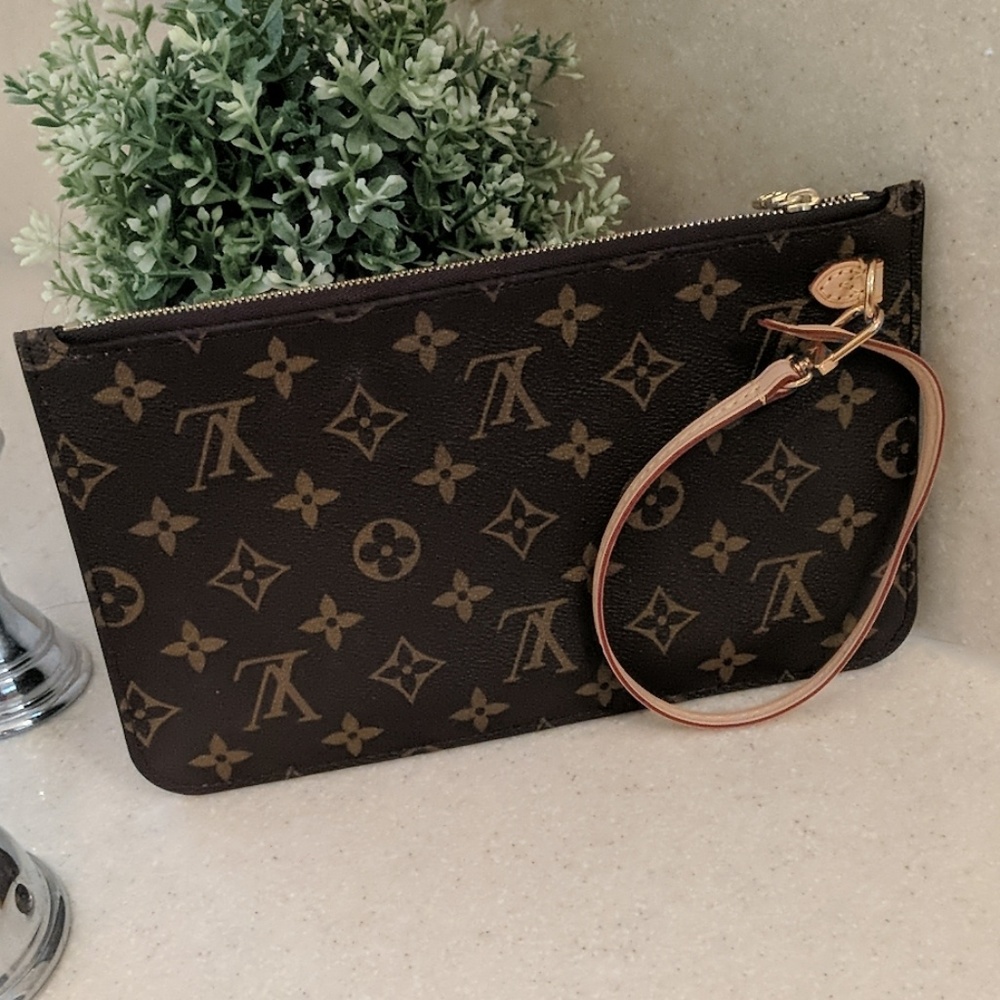 Neverfull MM pouch only